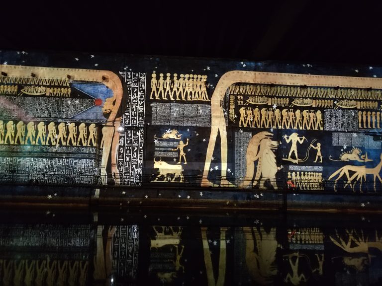 波爾多光之水池